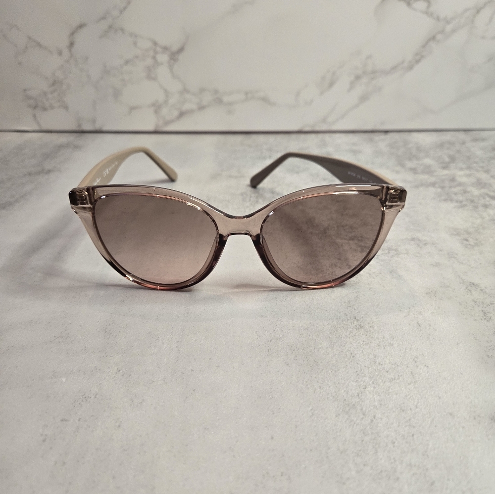 Salvatore Ferragamo Model SF1073S Sunglasses